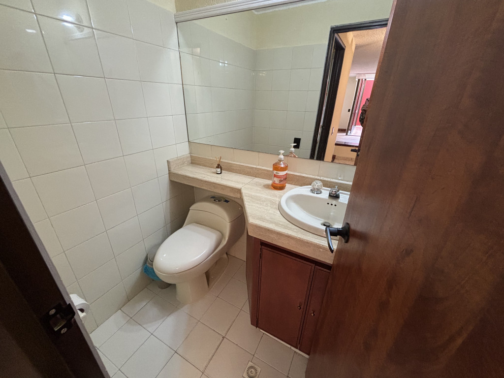 Apartamento de 3 alcobas en arriendo en Cedritos, Bogotá, 135 m² · foto 9 de 24
