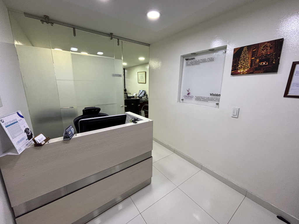 Consultorio en venta en Santa Barbara Occidental, Bogotá, 25 m² · foto 7 de 15