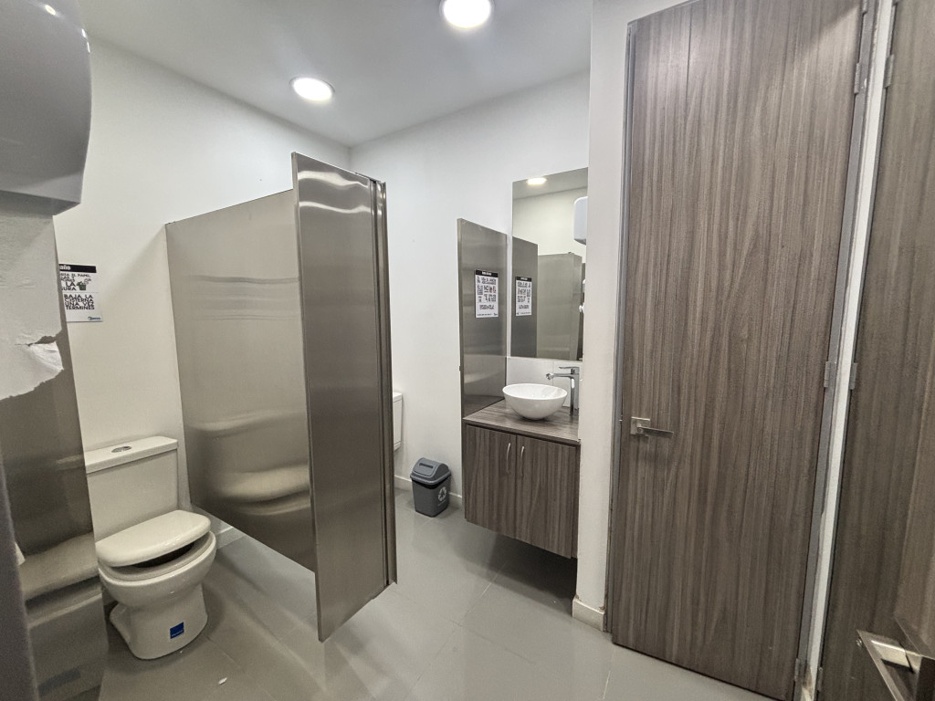 Oficina en venta en Pontevedra, Bogotá, 15 m² · foto 8 de 20