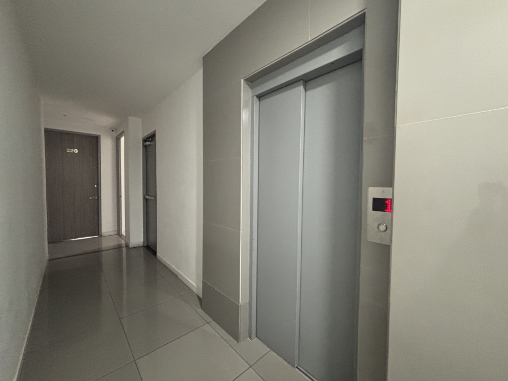 Oficina en venta en Pontevedra, Bogotá, 15 m² · foto 7 de 20