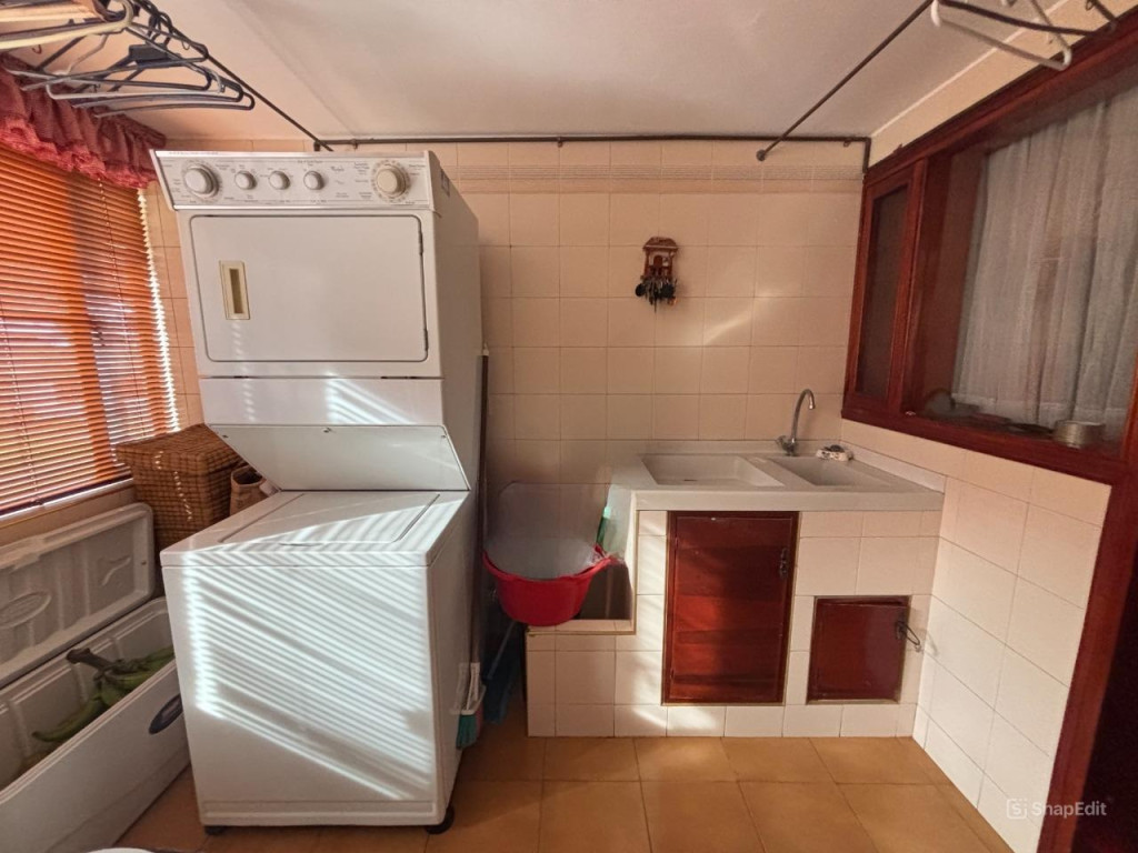 Apartamento de 3 alcobas en venta en Santa Barbara Occidental, Bogotá, 225 m² · foto 13 de 24