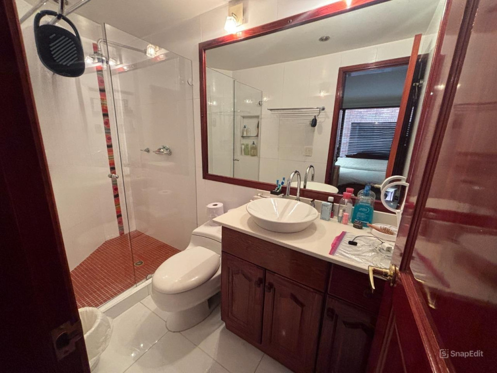 Apartamento de 3 alcobas en venta en Santa Barbara Occidental, Bogotá, 225 m² · foto 22 de 24