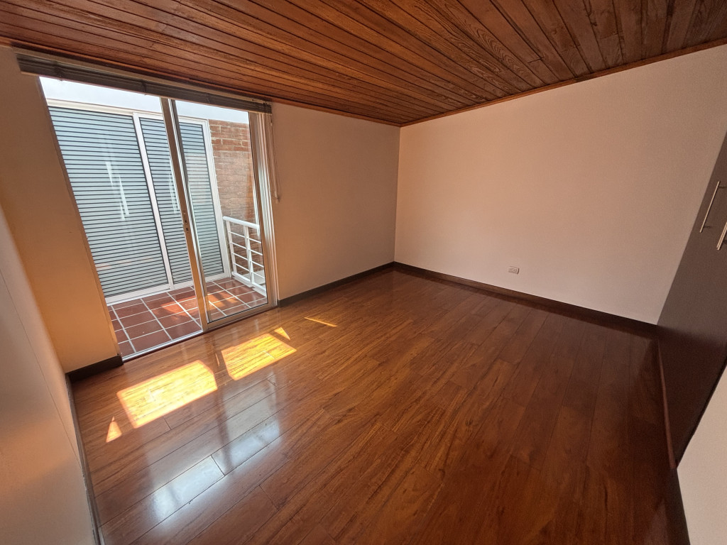 Casa de 5 alcobas en venta en Los Cedros, Bogotá, 204 m² · foto 14 de 24