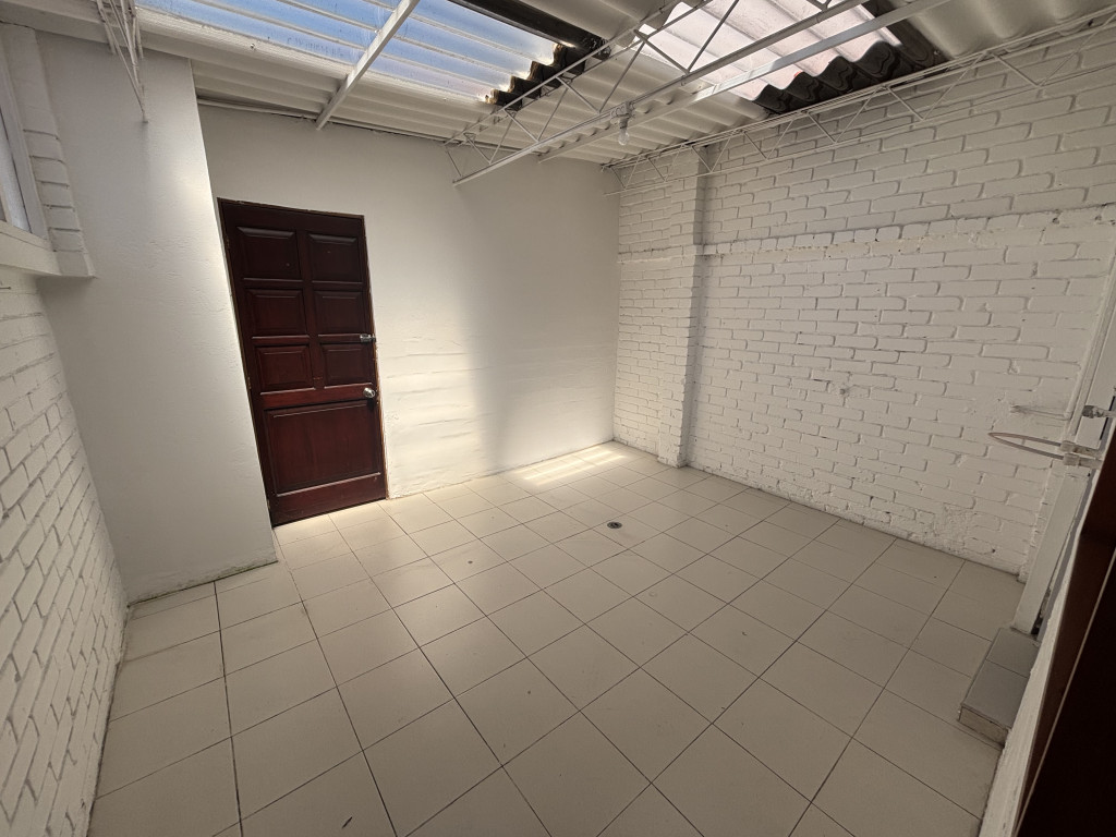 Casa de 5 alcobas en venta en Los Cedros, Bogotá, 204 m² · foto 8 de 24
