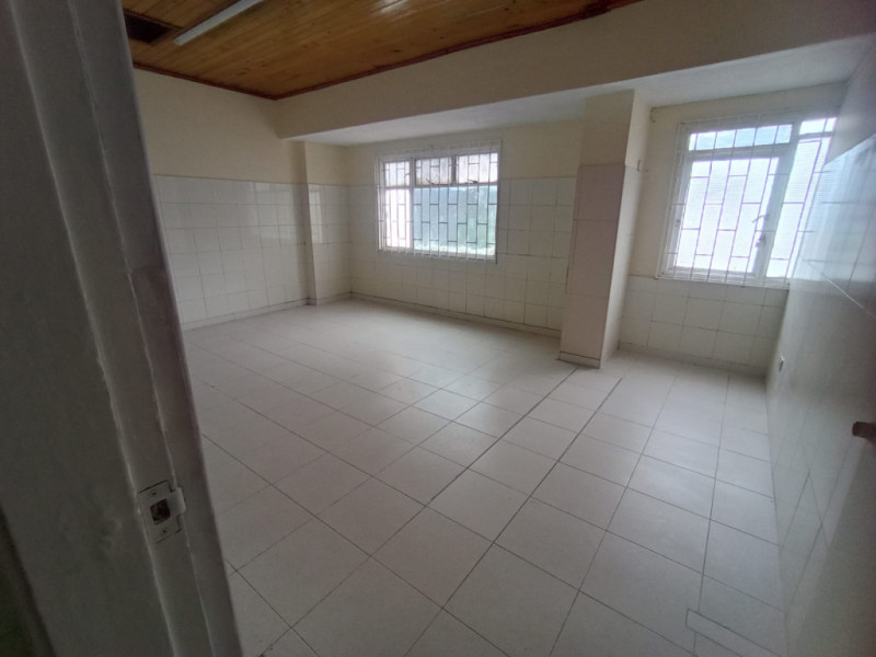 Casa de 13 alcobas en venta en La Castellana, Bogotá, 400 m² · foto 15 de 21