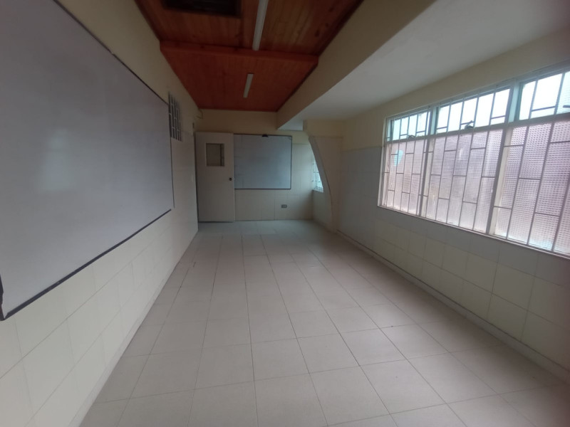 Casa de 13 alcobas en venta en La Castellana, Bogotá, 400 m² · foto 16 de 21