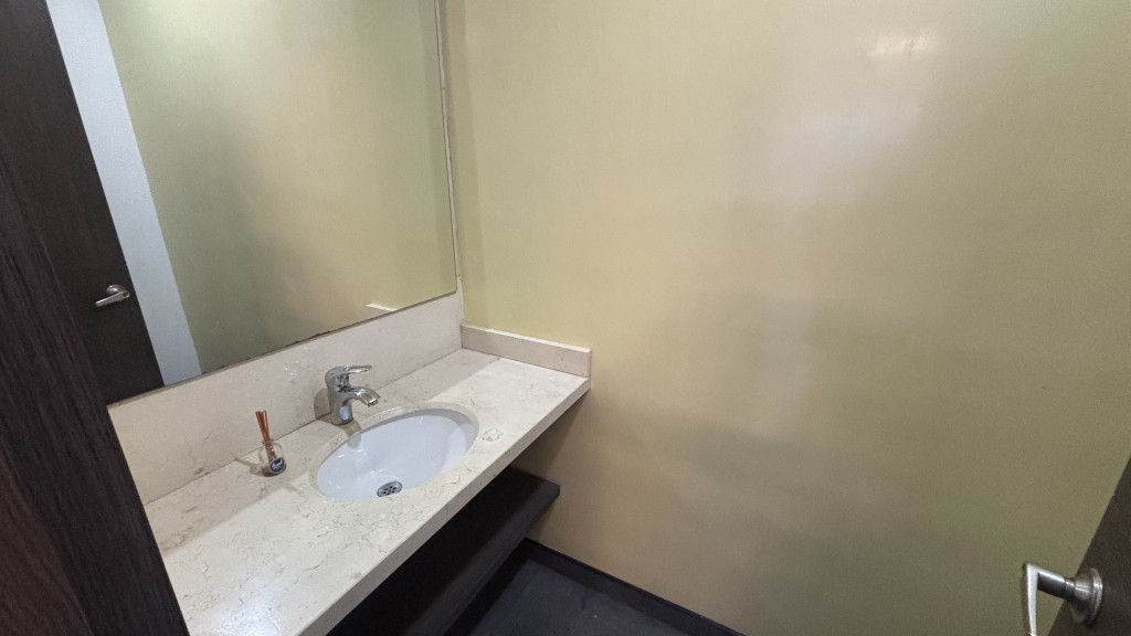 Oficina en arriendo en Santa Barbara Occidental, Bogotá, 94 m² · foto 15 de 19