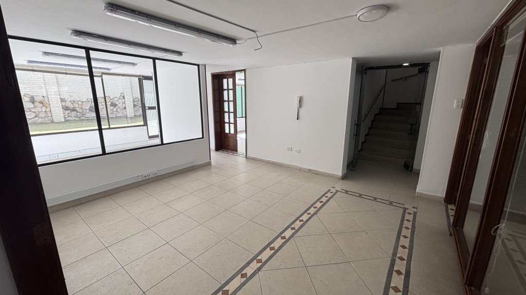 Edificio en arriendo en La Castellana, Bogotá, 420 m² · foto 8 de 24