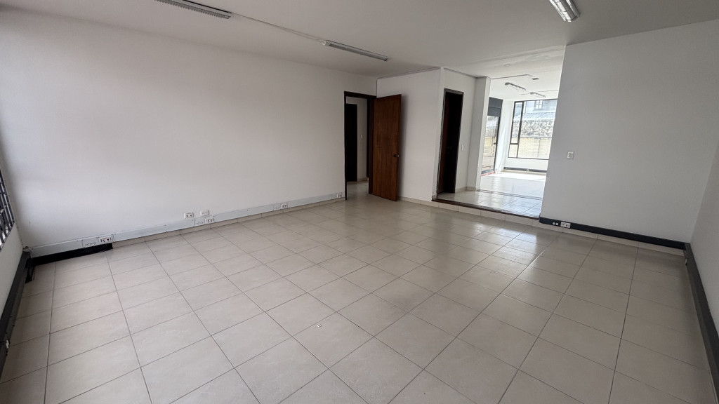 Edificio en arriendo en La Castellana, Bogotá, 420 m² · foto 15 de 24