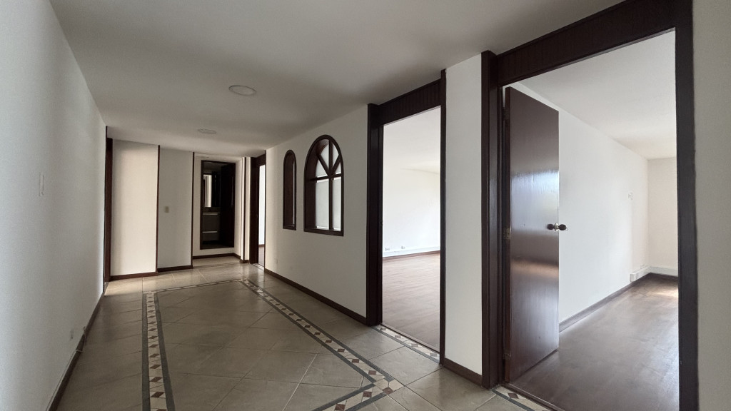 Edificio en arriendo en La Castellana, Bogotá, 420 m² · foto 17 de 24