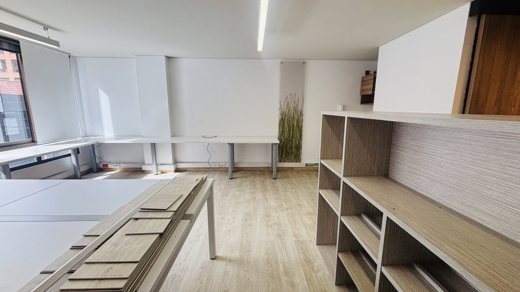 Oficina en arriendo en El Lago, Bogotá, 32 m² · foto 3 de 14