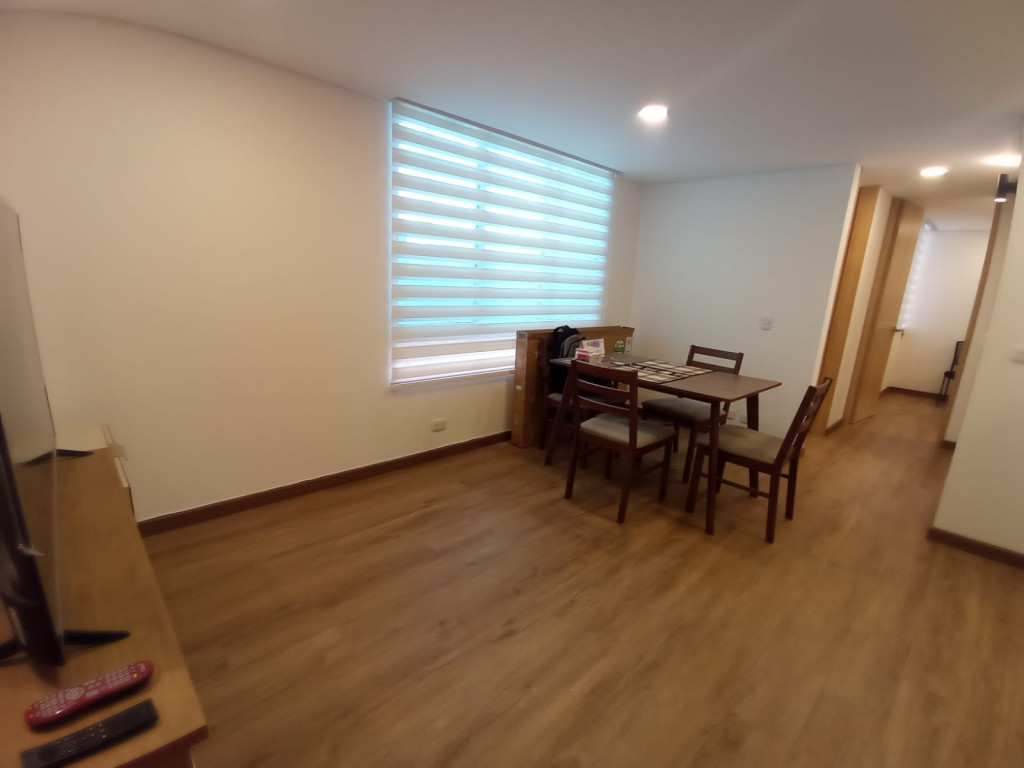 Apartamento de 2 alcobas en venta en Lagos De Torca, Bogotá, 46 m² · foto 2 de 18