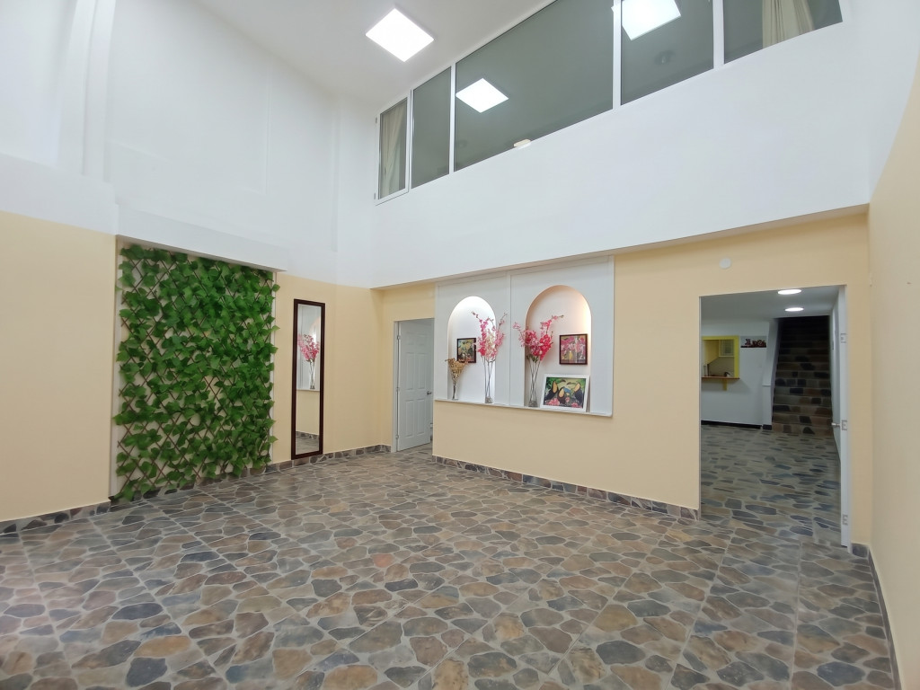 Local en arriendo en Chapinero Norte, Bogotá, 158 m² · foto 2 de 24