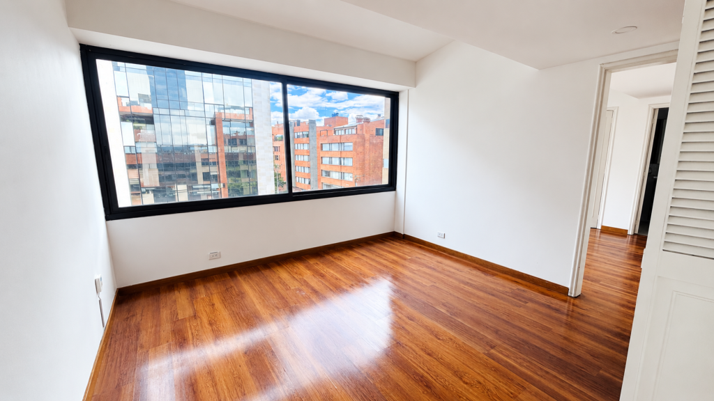 Apartamento en arriendo en Chico Norte, Bogotá · foto 3 de 19