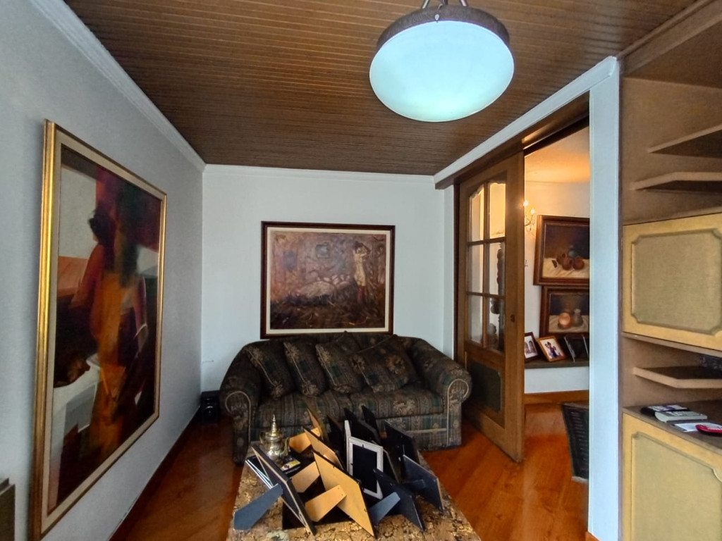 Apartamento de 3 alcobas en venta en Chico Norte, Bogotá, 178 m² · foto 16 de 24