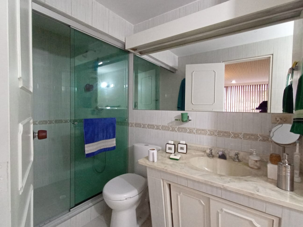 Apartamento de 3 alcobas en venta en Chico Norte, Bogotá, 178 m² · foto 21 de 24
