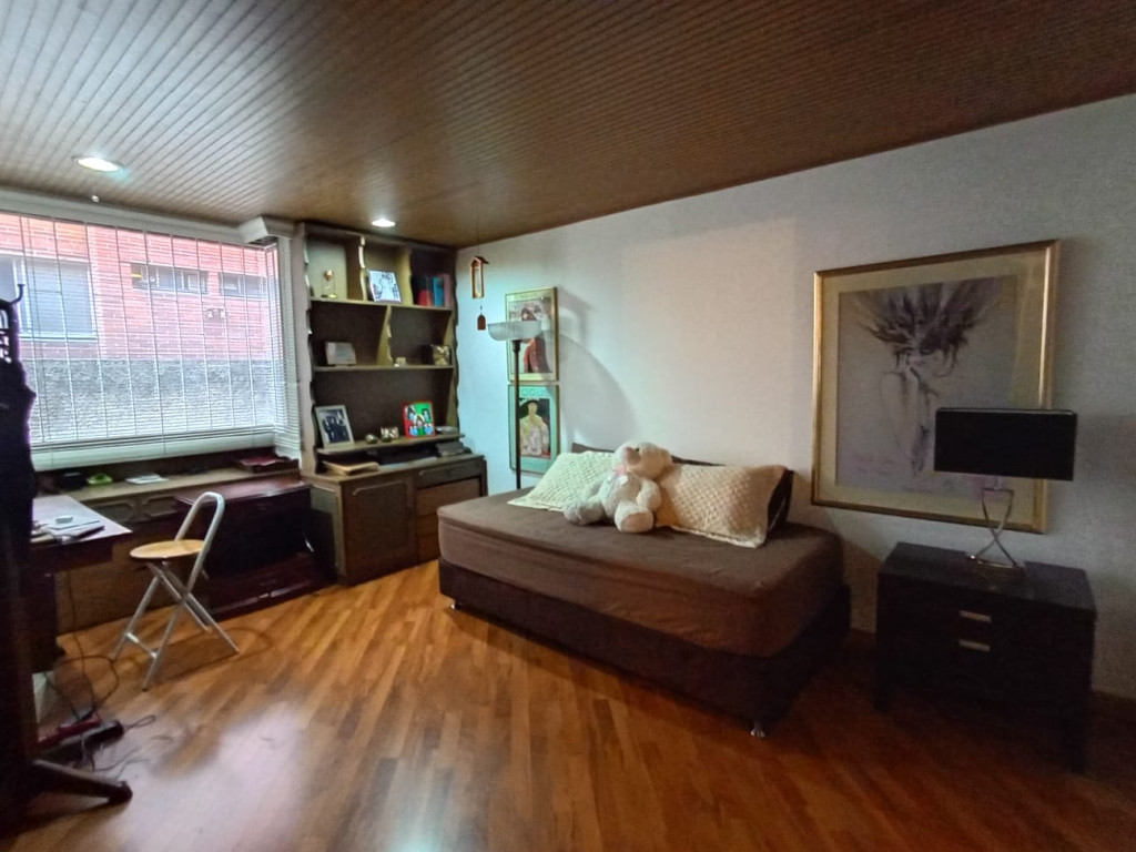 Apartamento de 3 alcobas en venta en Chico Norte, Bogotá, 178 m² · foto 24 de 24