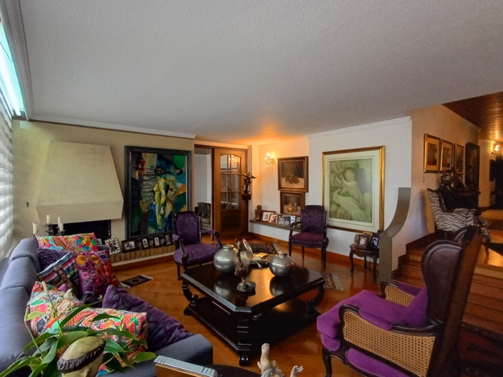 Apartamento de 3 alcobas en venta en Chico Norte, Bogotá, 178 m² · foto 3 de 24