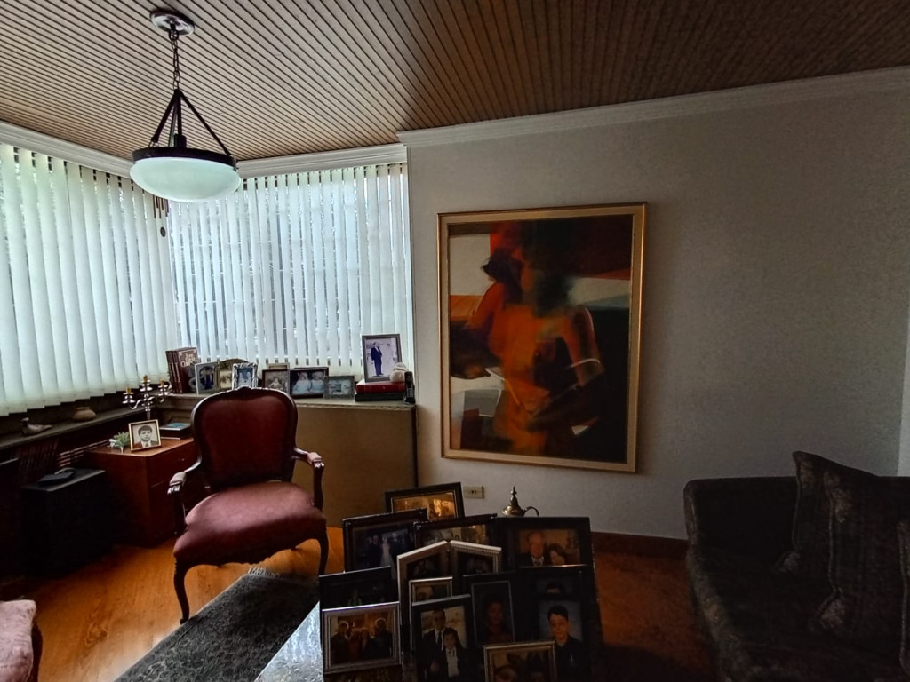 Apartamento de 3 alcobas en venta en Chico Norte, Bogotá, 178 m² · foto 8 de 24