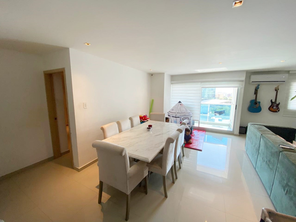 {{ ucwords(strtolower($inmueble['type'])) }}