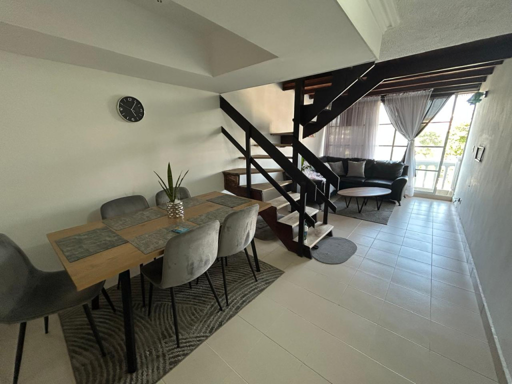 {{ ucwords(strtolower($inmueble['type'])) }}