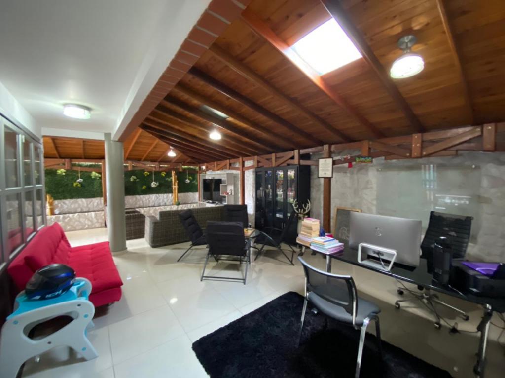 Casa Condominio En Venta - Ciudad Jardín, Cali