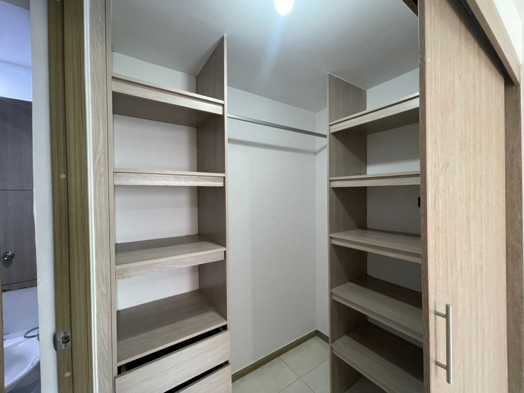 Apartamento En Arriendo - Valle Del Lili, Cali