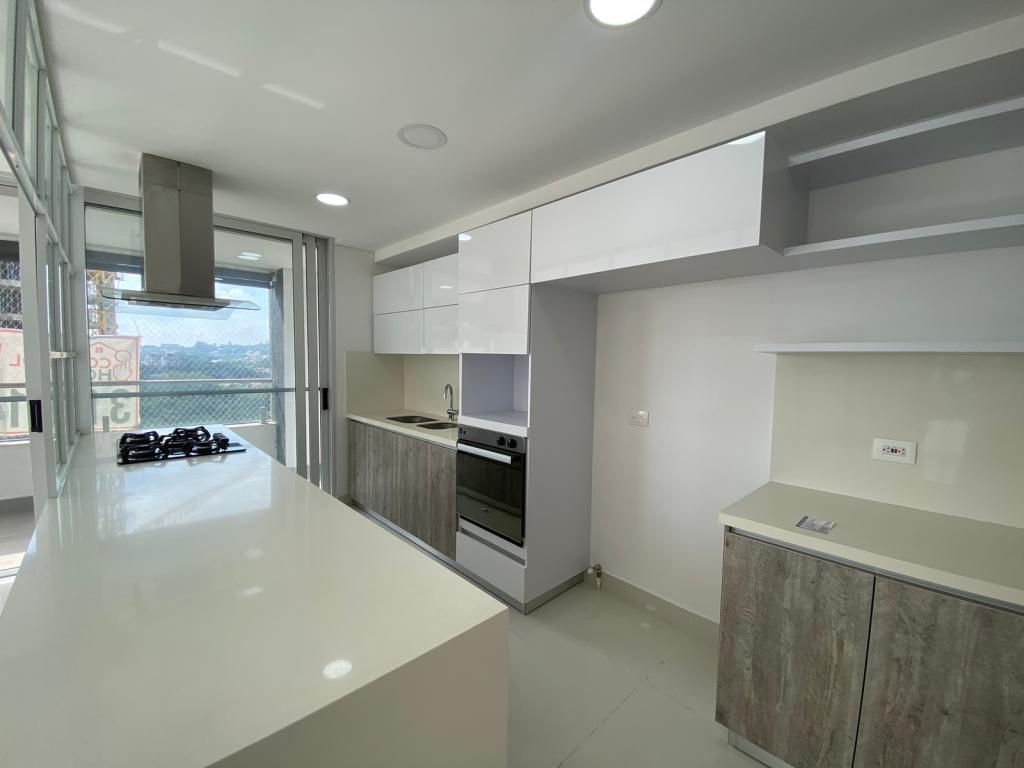 Apartamento En Venta - Ciudad Jardín, Cali