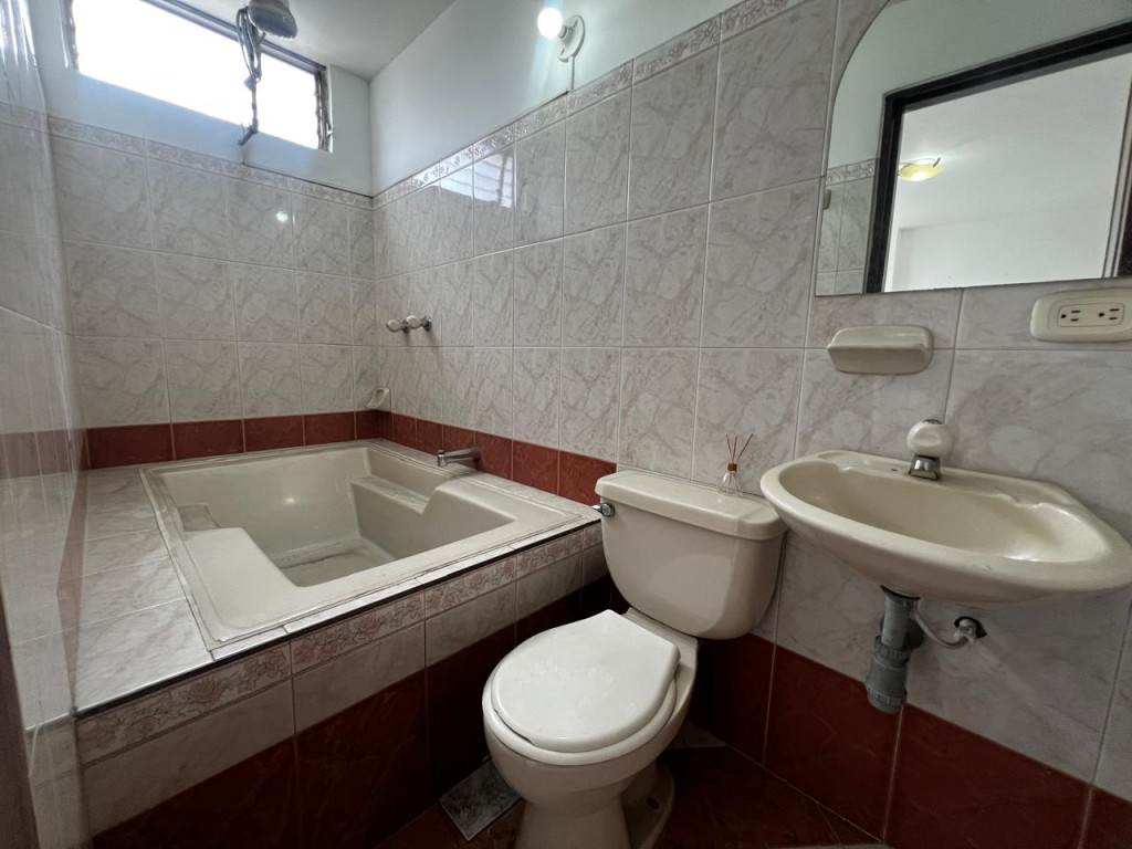 Apartamento En Venta - Santa Anita, Cali