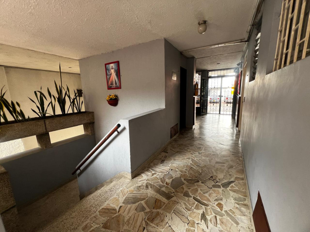 Apartamento En Venta - Santa Anita, Cali