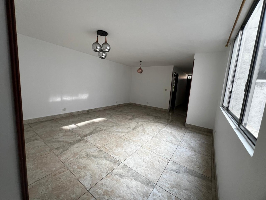 Apartamento En Venta - Santa Anita, Cali