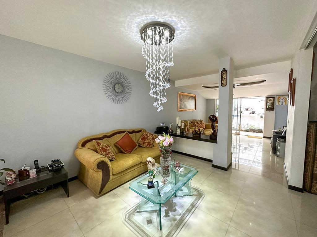 Casa Condominio En Venta - Ciudad Jardín, Cali