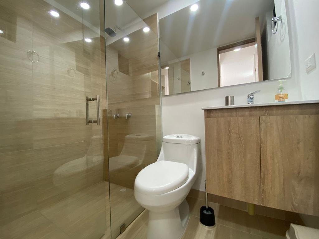 Apartaestudio En Venta - Urbanización La Flora, Cali