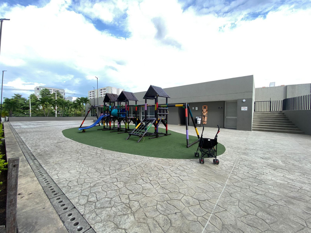 Apartamento En Venta - Valle Del Lili, Cali