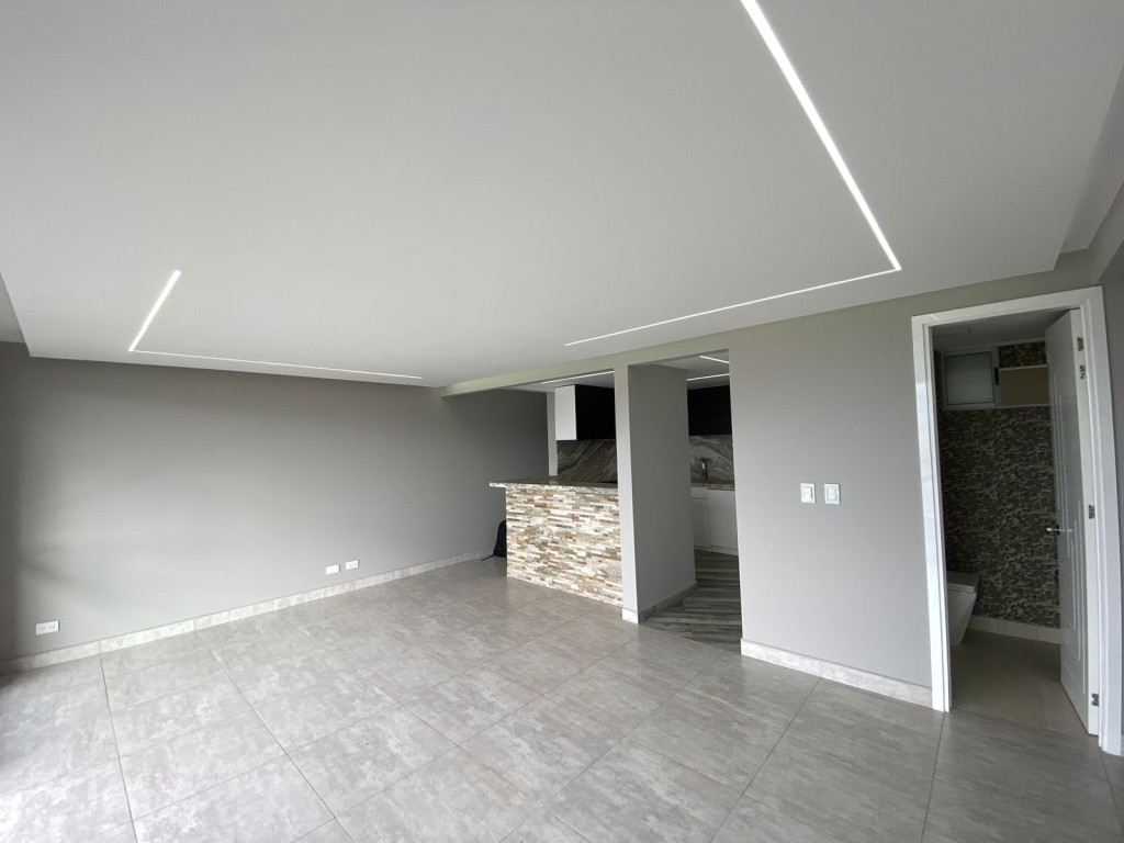 Apartamento En Venta - Valle Del Lili, Cali