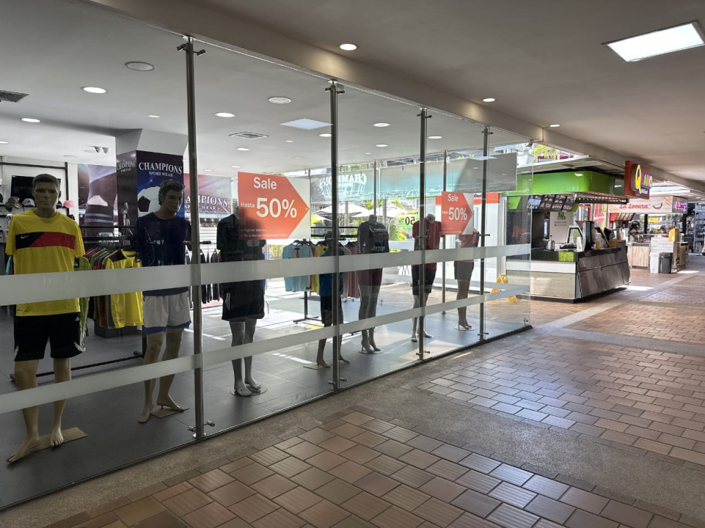 Local En Venta - Ciudad Jardín, Cali