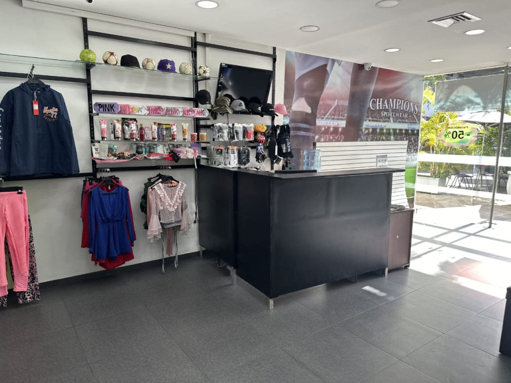 Local En Venta - Ciudad Jardín, Cali