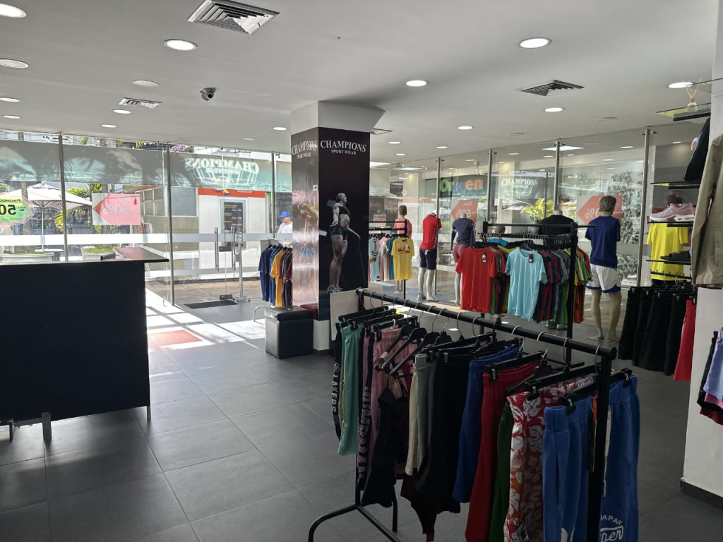 Local En Venta - Ciudad Jardín, Cali