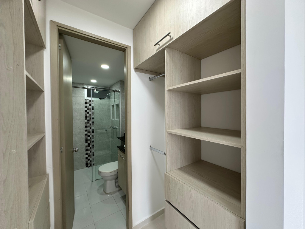 Apartamento En Arriendo - Valle Del Lili, Cali