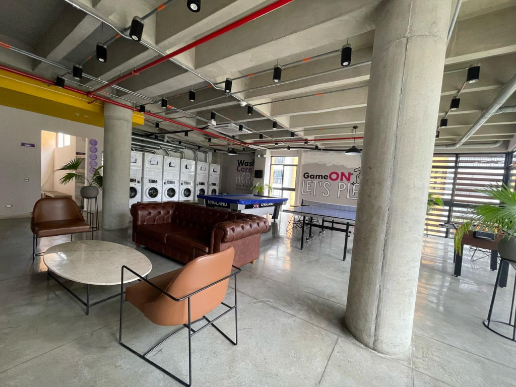 Apartamento En Venta - Urbanización La Flora, Cali