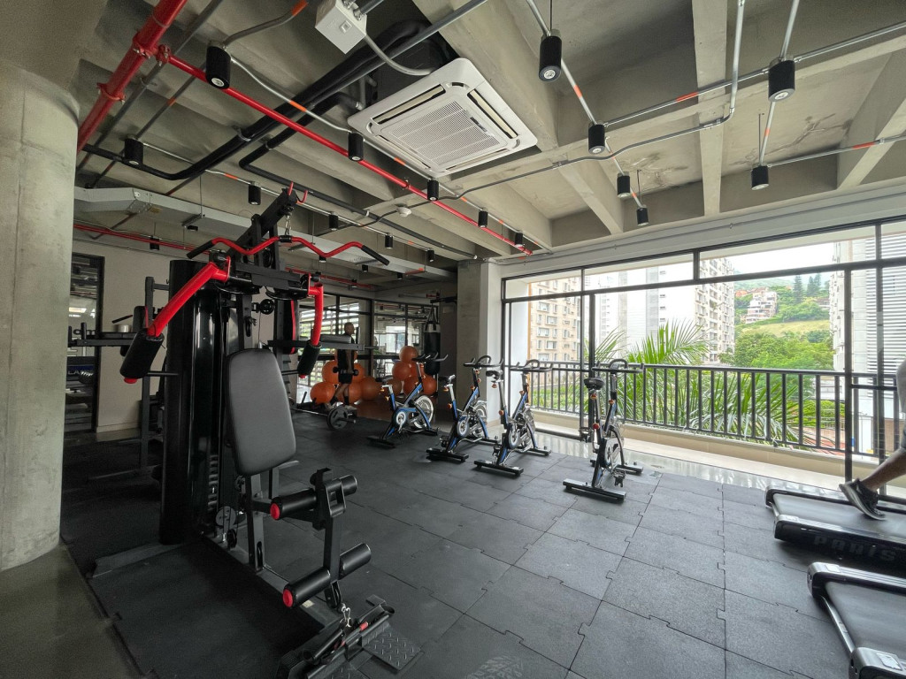 Apartamento En Venta - Urbanización La Flora, Cali