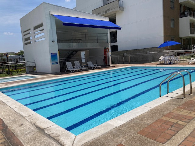 Apartamento En Venta - El Limonar, Cali