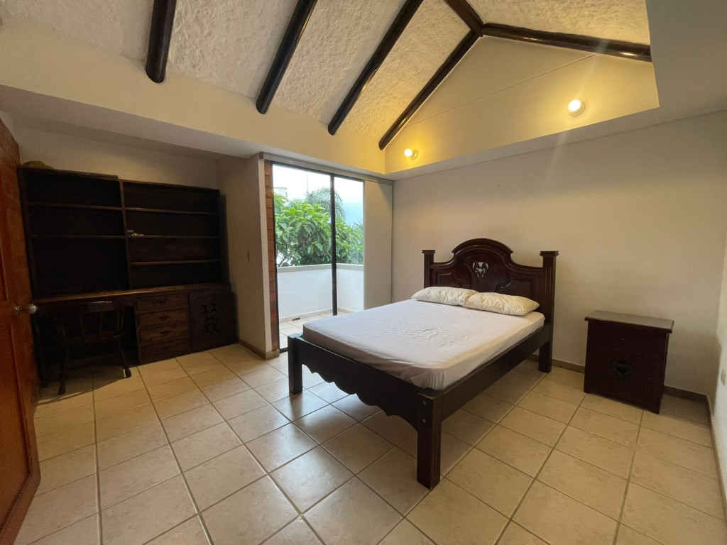 Casa En Arriendo - Ciudad Jardín, Cali