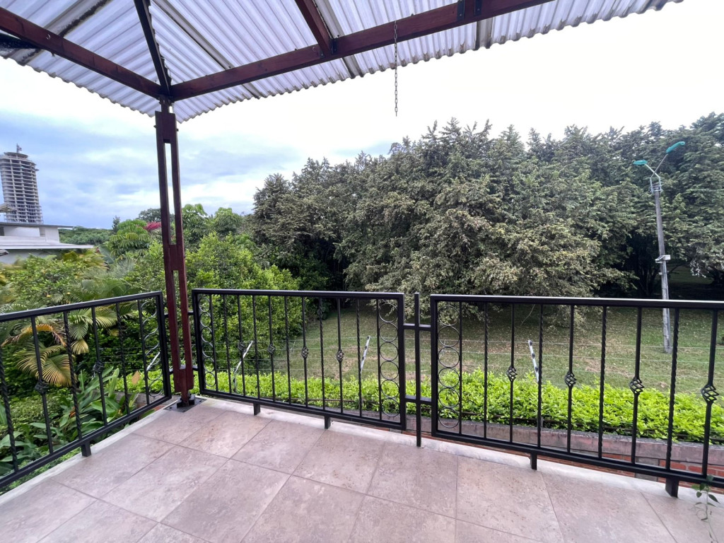 Casa En Arriendo - Ciudad Jardín, Cali