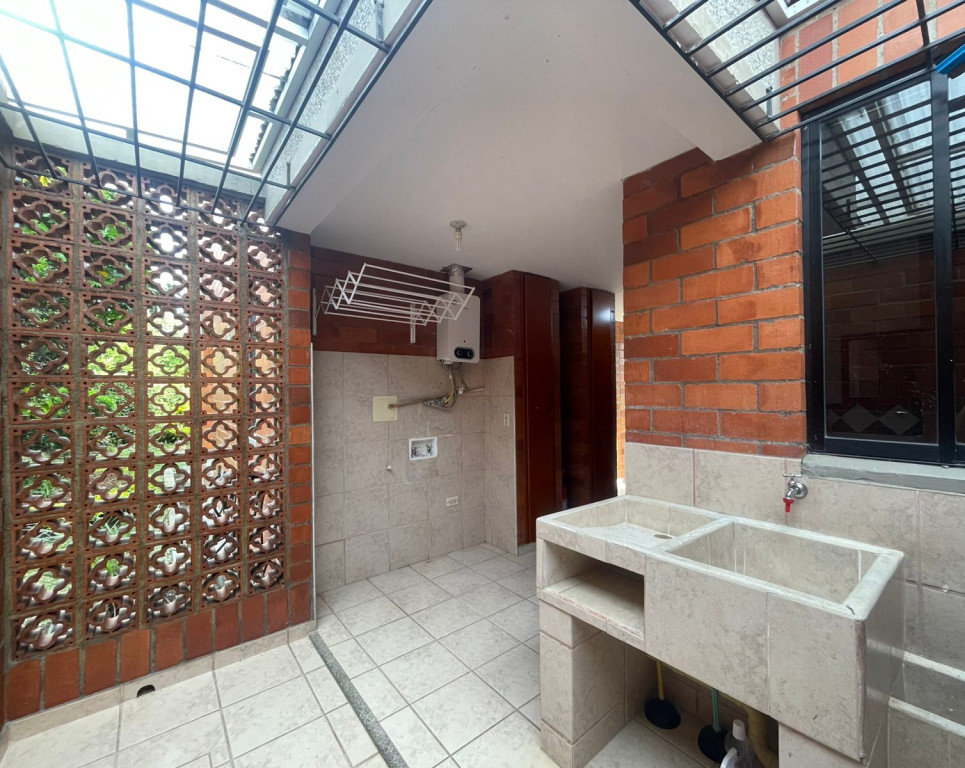 Casa En Arriendo - Ciudad Jardín, Cali