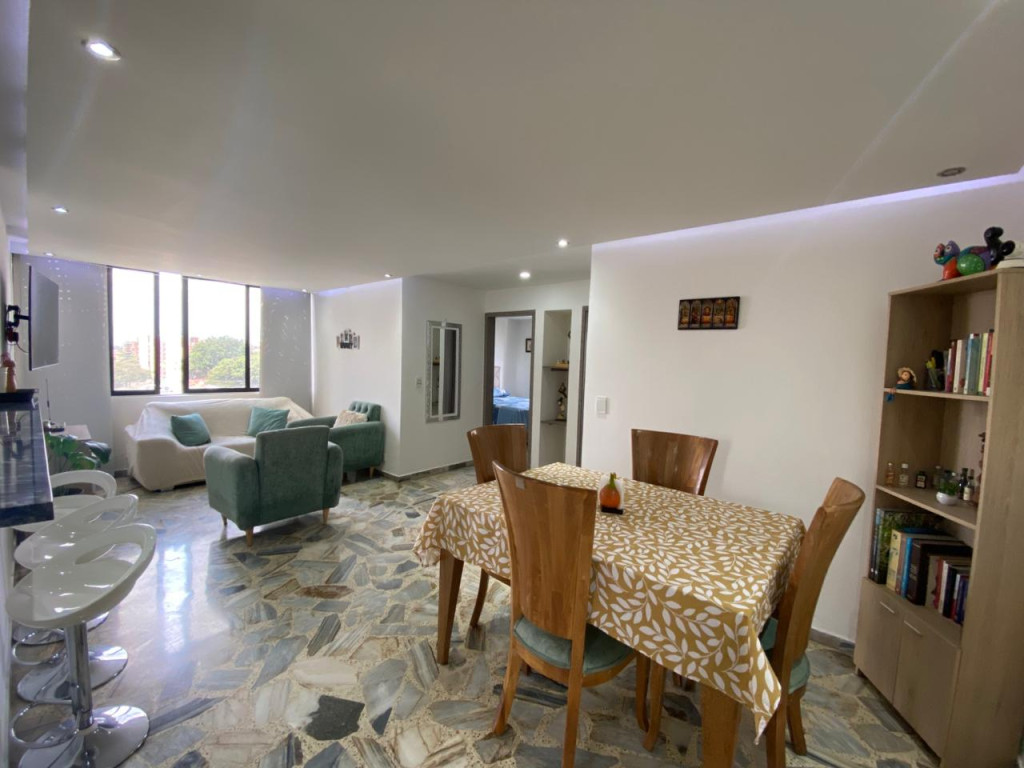 Apartamento En Venta - El Limonar, Cali