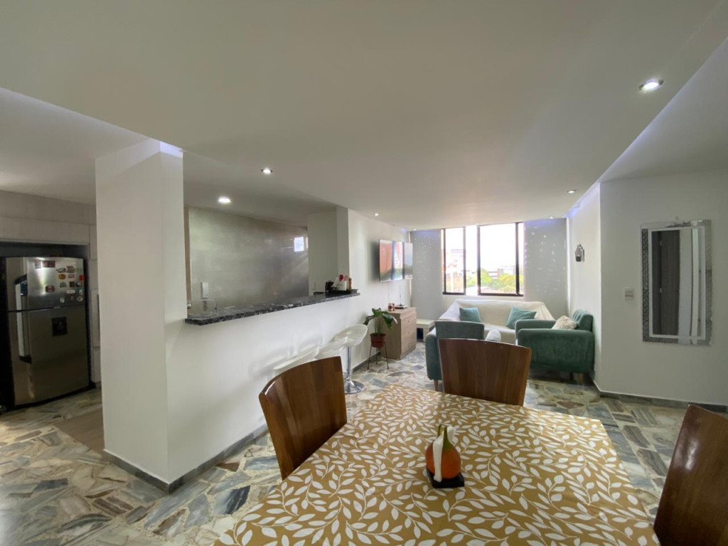 Apartamento En Venta - El Limonar, Cali