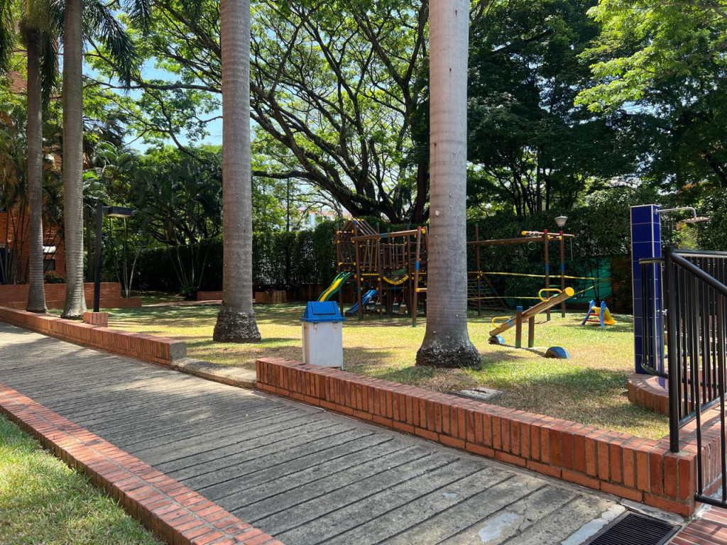 Apartamento En Venta - El Ingenio Ii, Cali