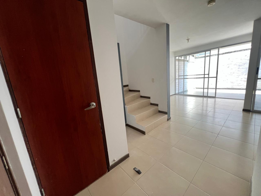 Casa Condominio En Venta - Ciudad Country - Jamundi, Jamundí