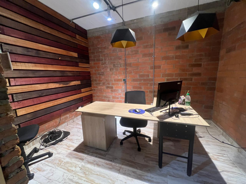 Comercial (Casa Para Comercio) En Venta - Calicanto, Cali